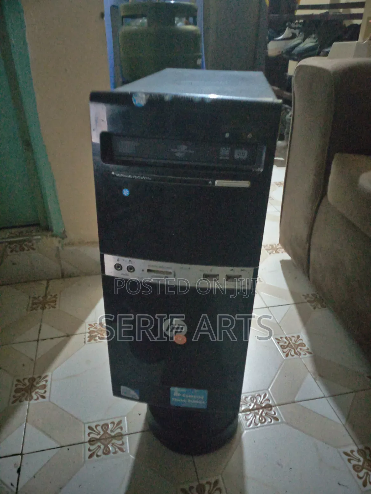 Desktop Computer HP 4GB Intel Pentium SSD 500GB
