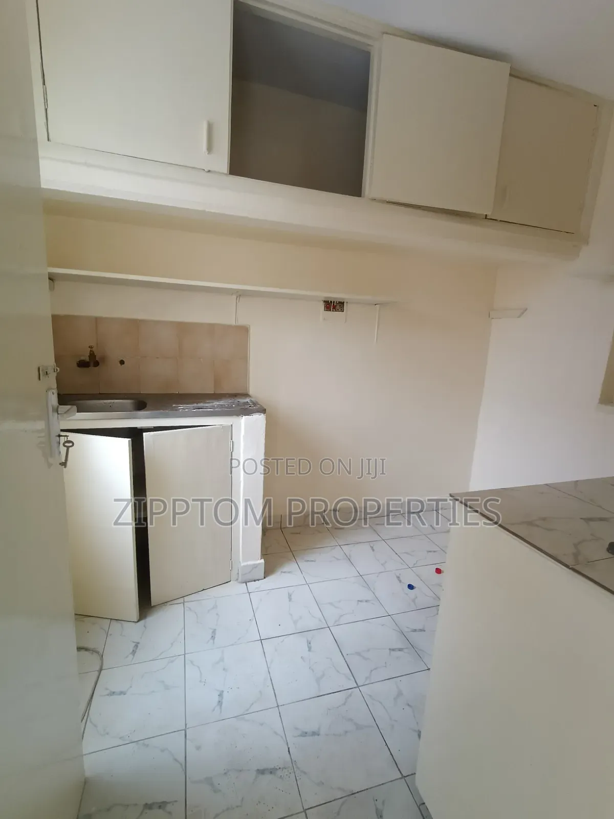 3bdrm Maisonette in South C for rent