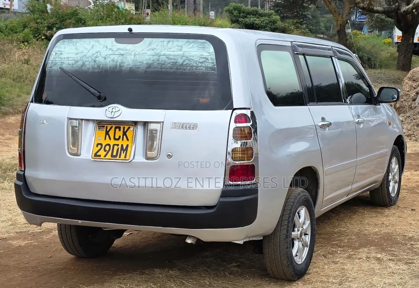 Toyota Succeed 2011 Silver