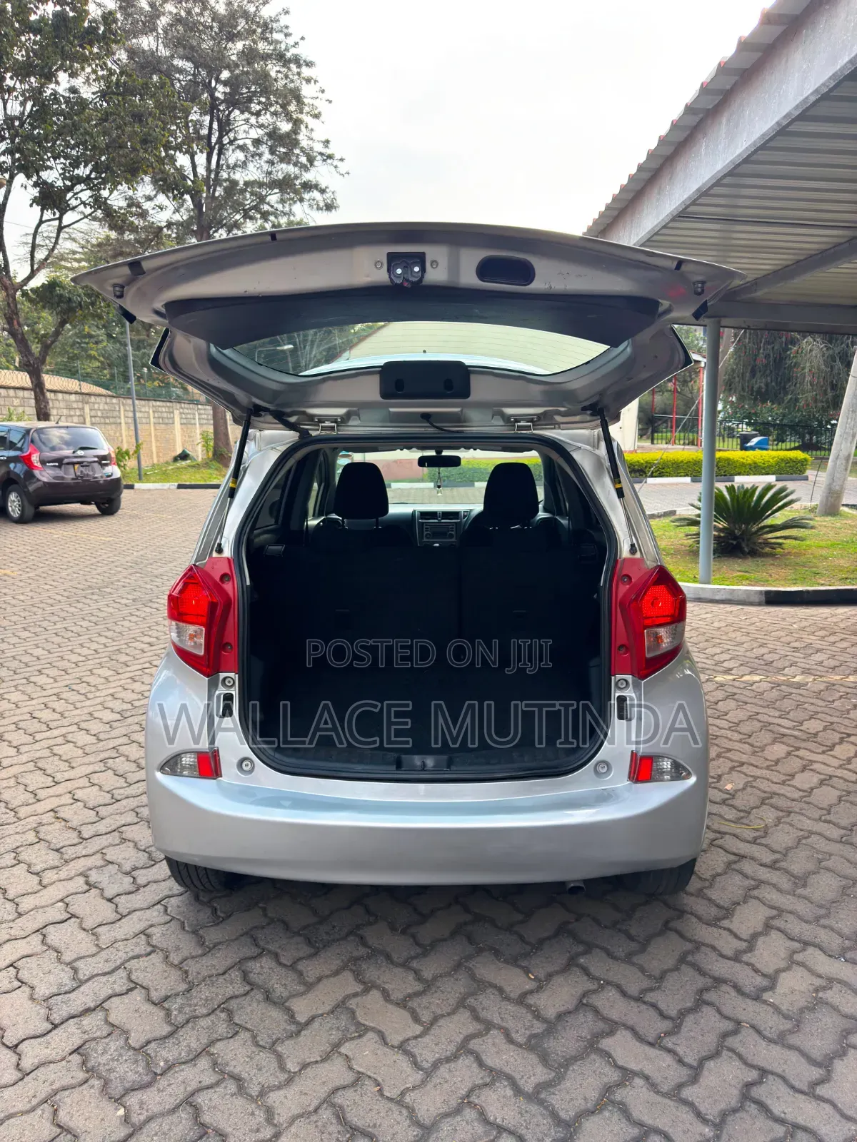 Subaru Trezia 2011 Silver