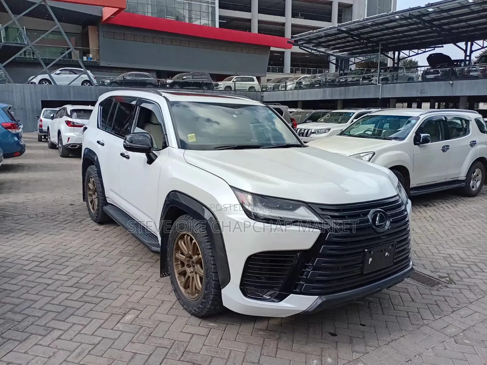 Lexus LX 600 2023 White