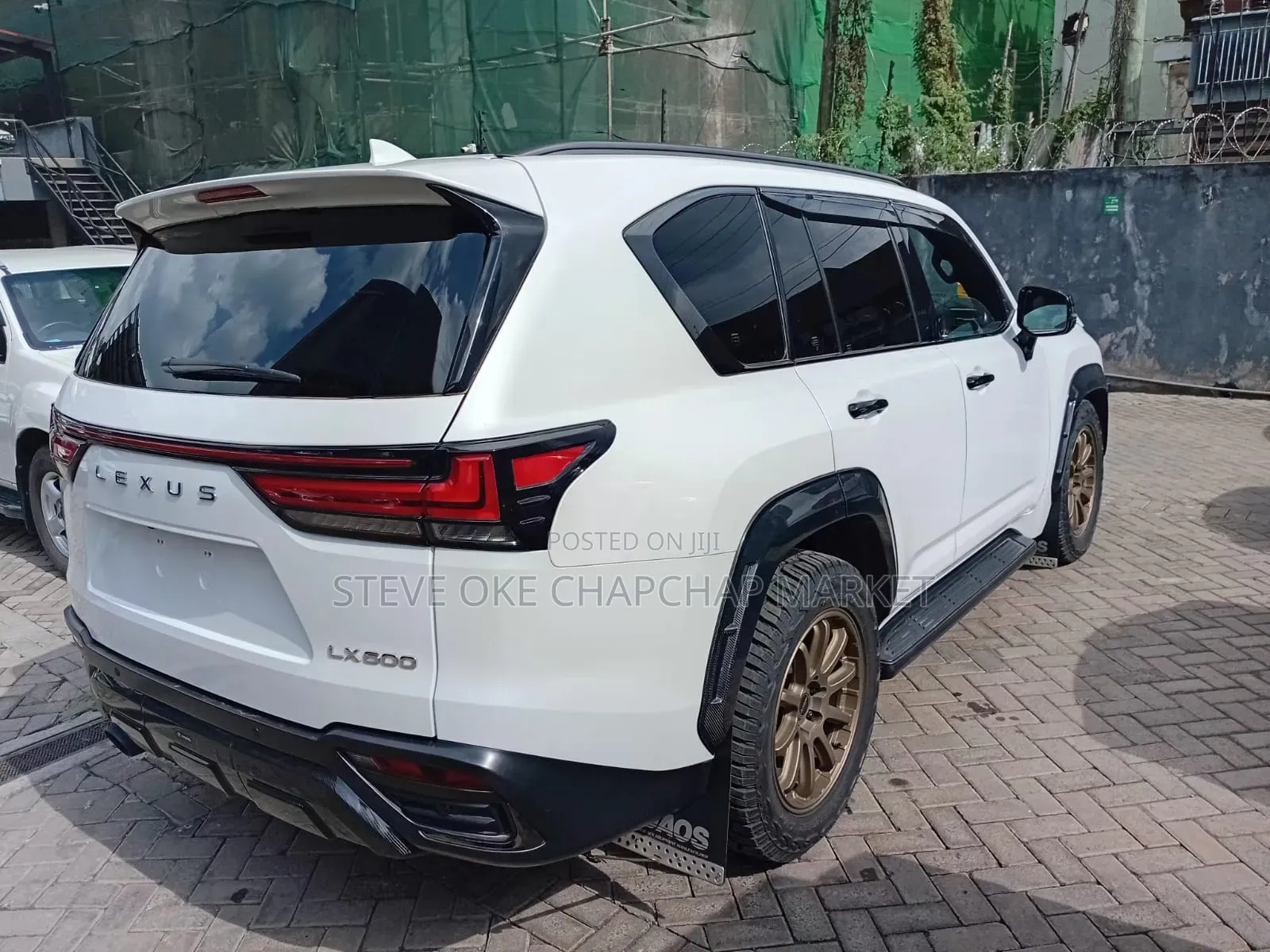 Lexus LX 600 2023 White