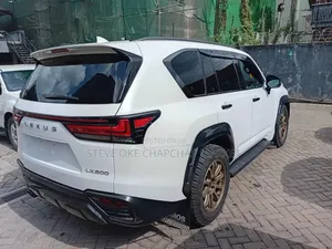 Lexus LX 600 2023 White