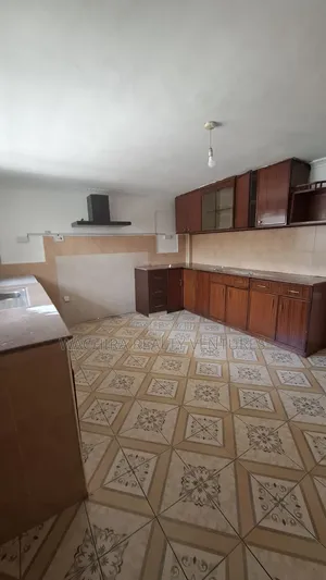 4bdrm Maisonette in Maasai Lodge for rent
