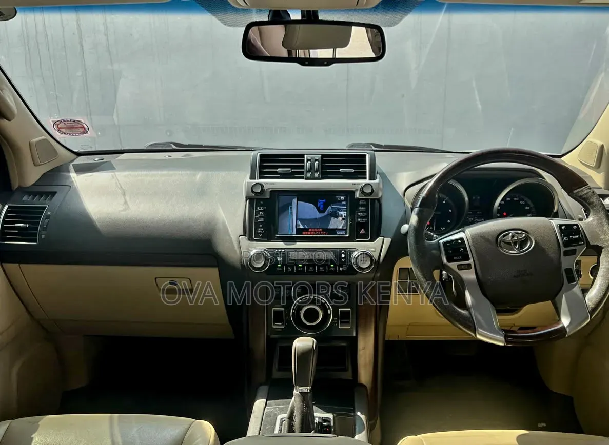 Toyota Land Cruiser Prado 2015 White