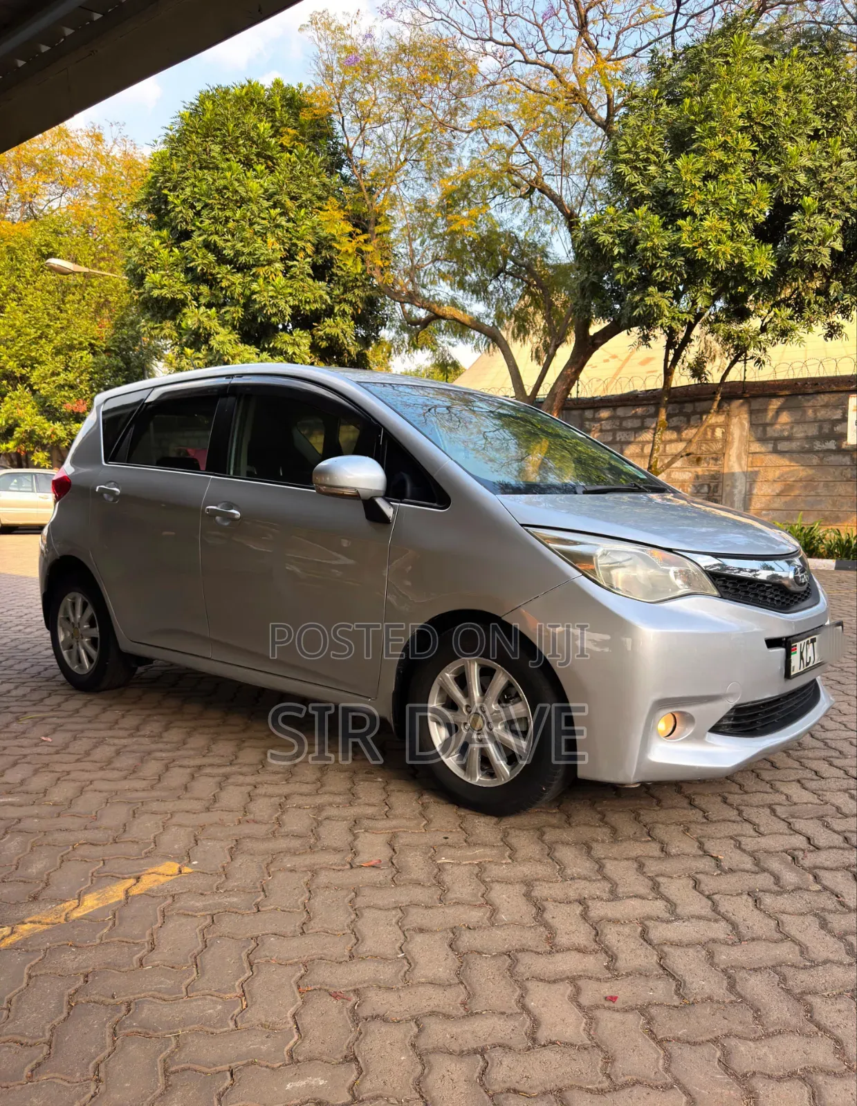 Subaru Trezia 2011 Silver