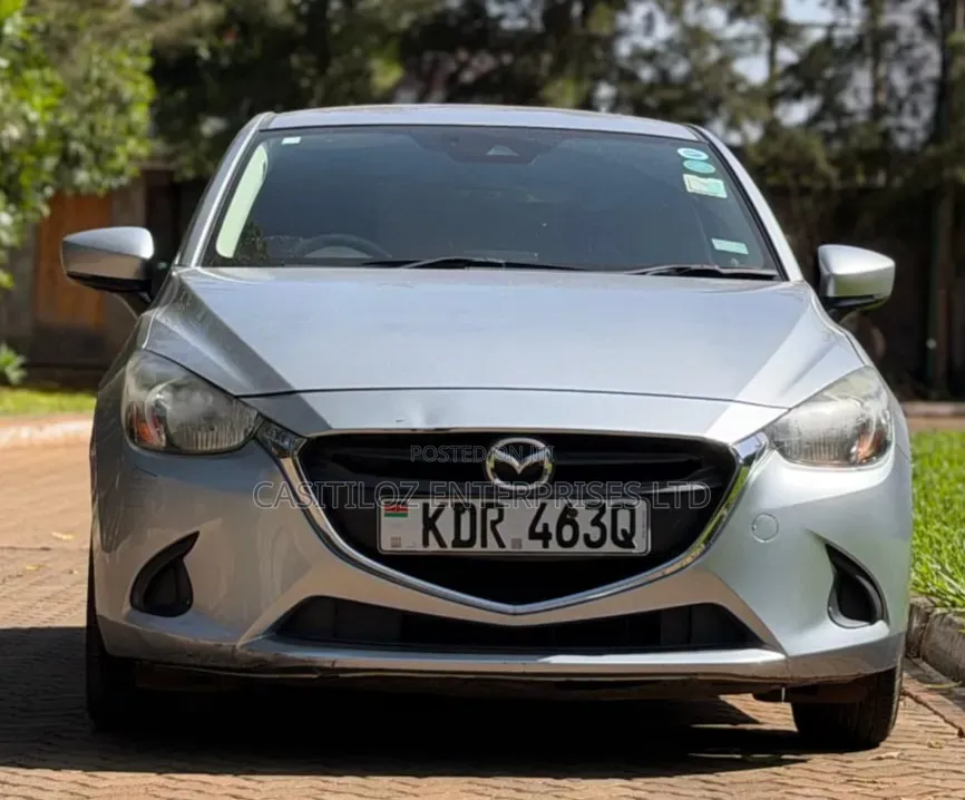 Mazda Demio 2018 Silver