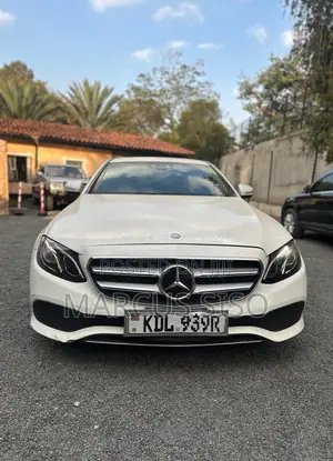 Mercedes-Benz E200 2016 White