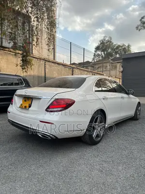Mercedes-Benz E200 2016 White