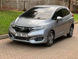 Honda Fit 2018 Silver