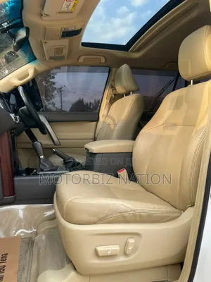 Toyota Land Cruiser Prado 2015 White