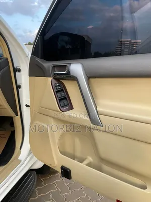 Toyota Land Cruiser Prado 2015 White