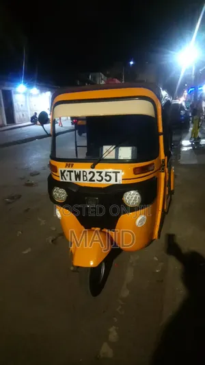 Bajaj RE 2018 Yellow