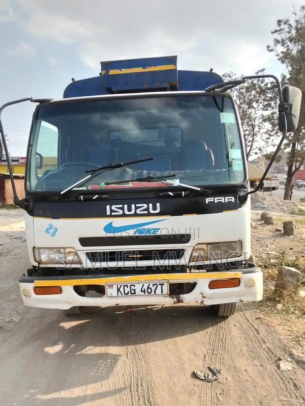 Isuzu FRR Commercial