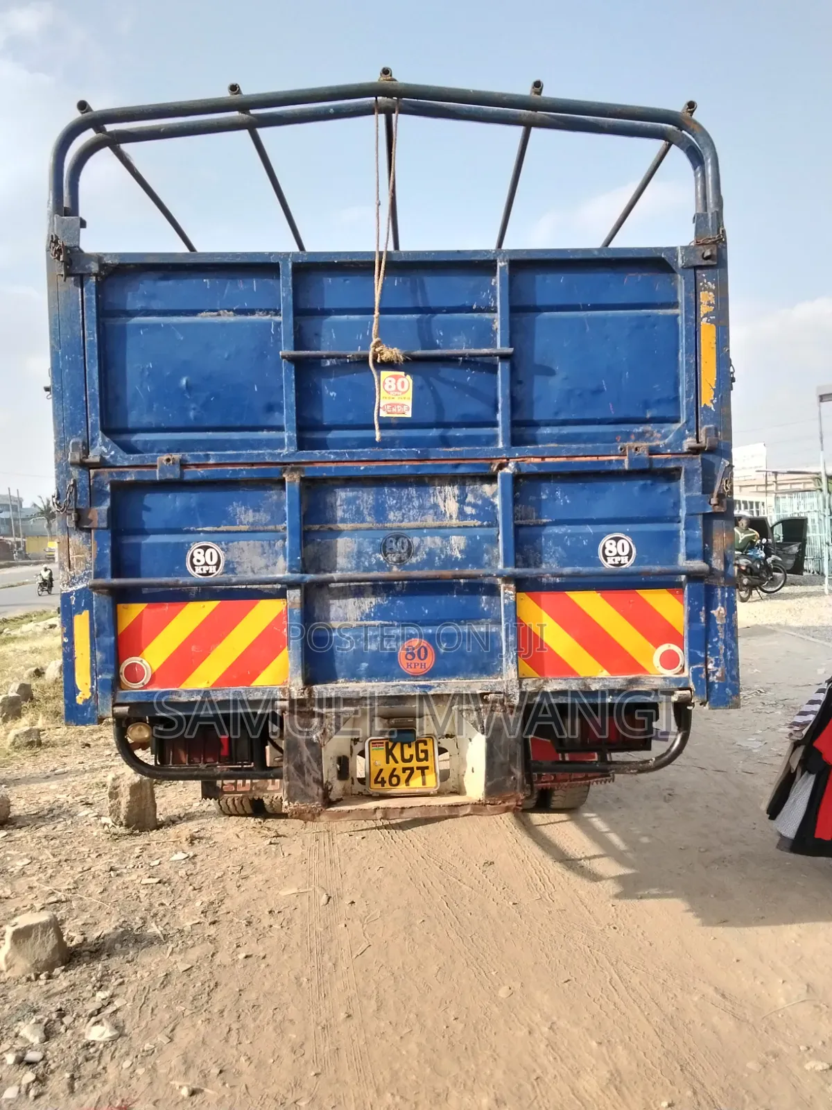 Isuzu FRR Commercial