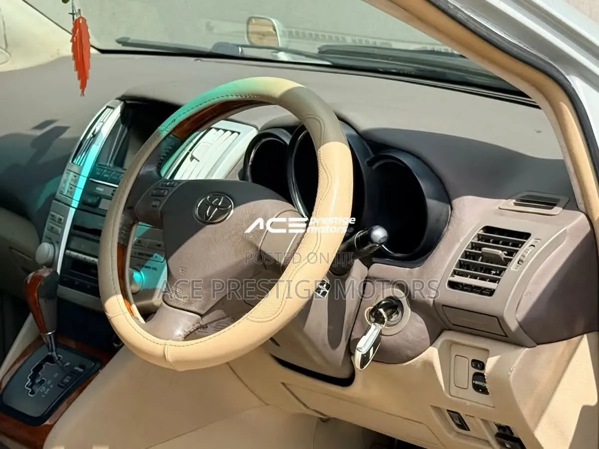 Toyota Harrier 3.0 V6 2005 Silver