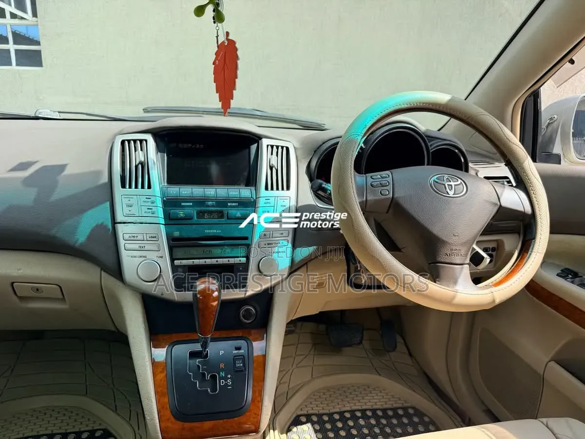 Toyota Harrier 3.0 V6 2005 Silver