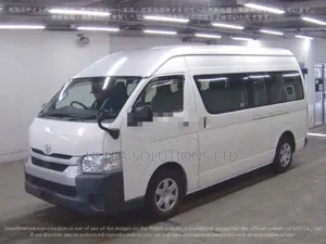 Toyota HiAce 2019 White