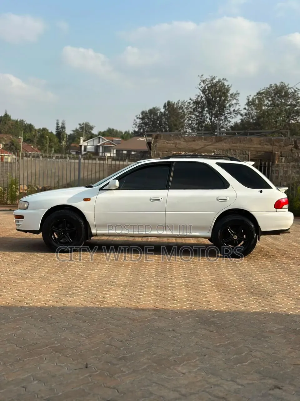 Subaru Impreza Wagon 1998 White