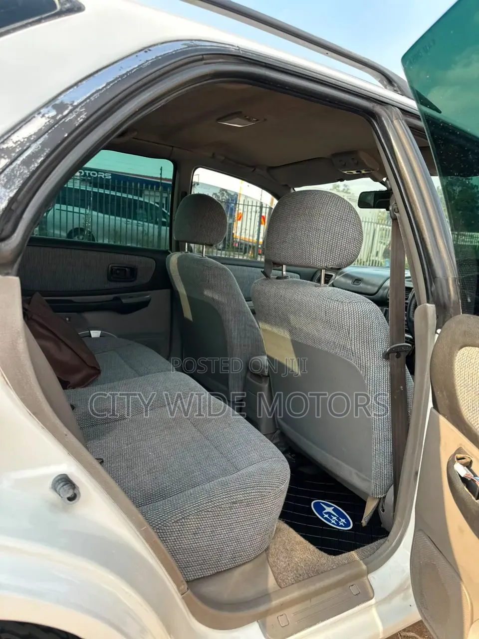 Subaru Impreza Wagon 1998 White