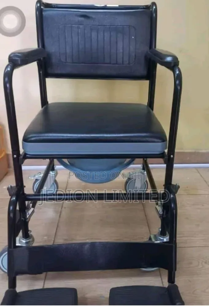 Durable Commode With Seat and Leg Rest