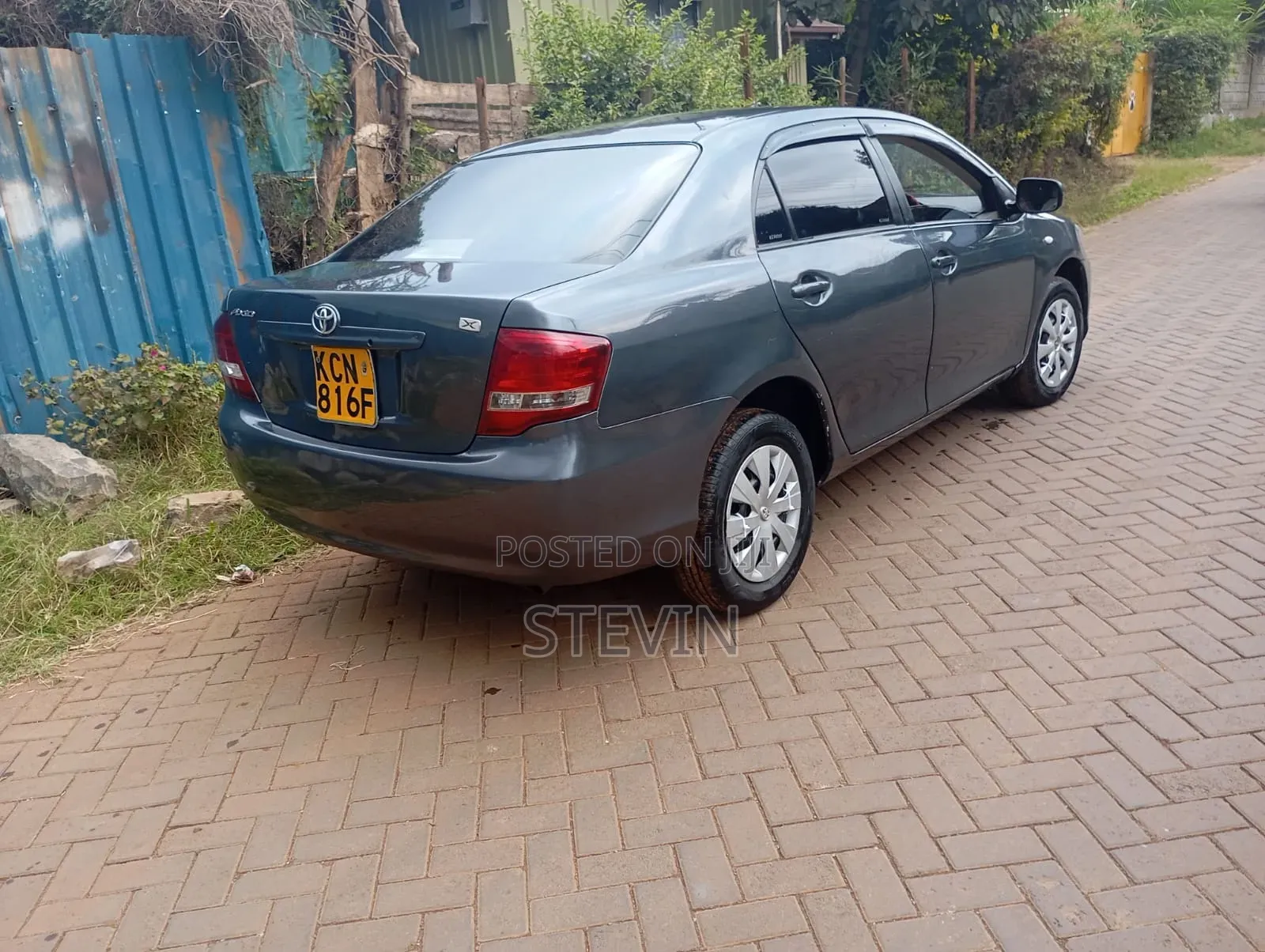 Toyota Axio 2011 Gray