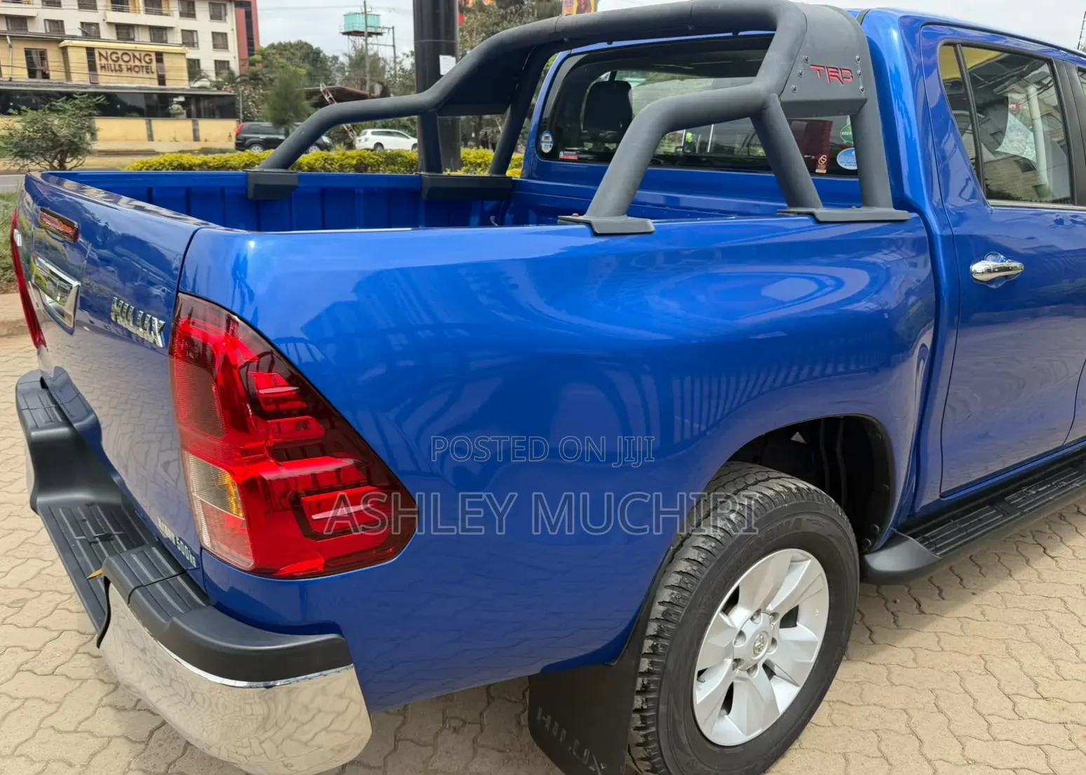 Toyota Hilux 2019 Blue