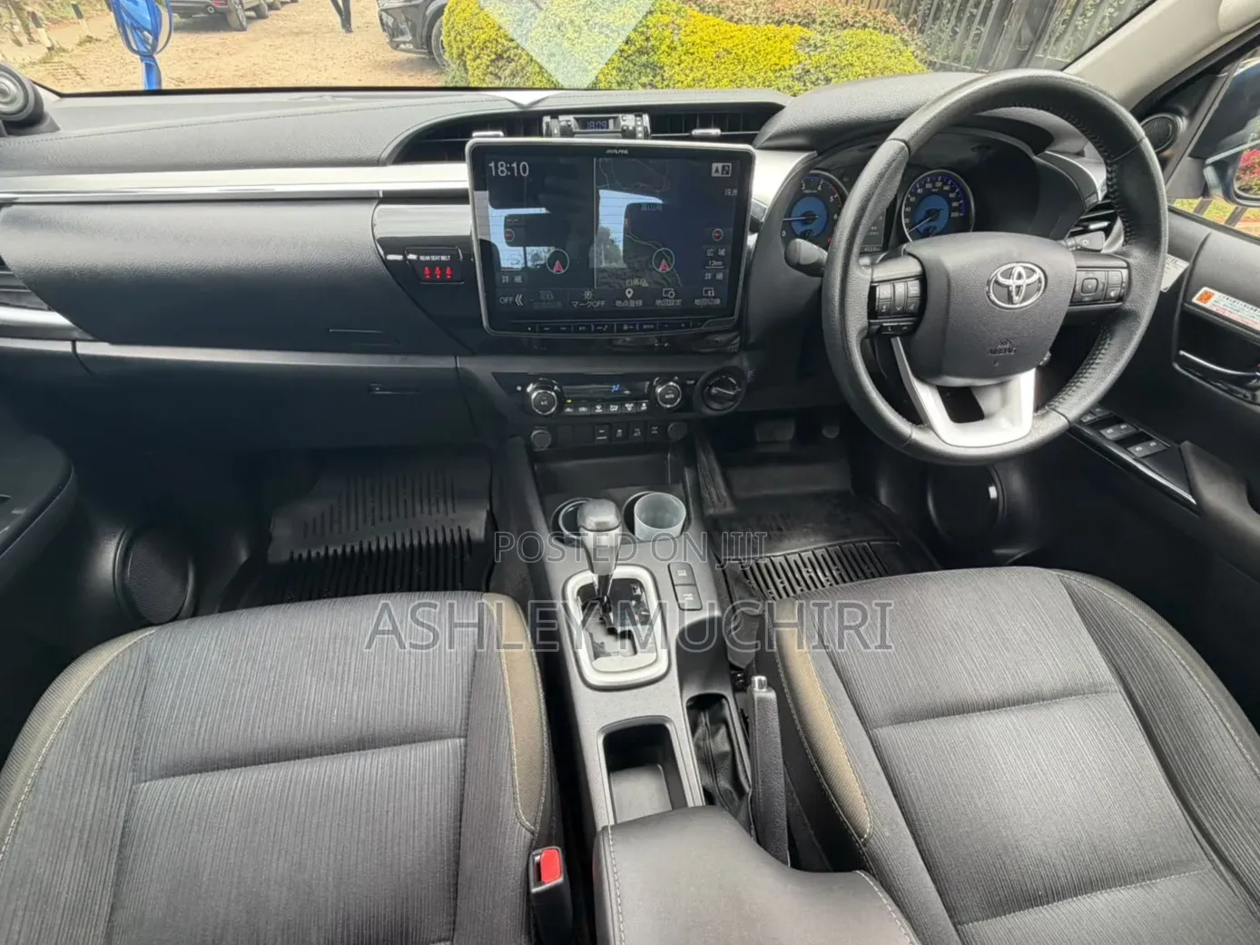 Toyota Hilux 2019 Blue