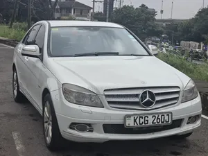 Mercedes-Benz C200 2009 White