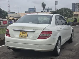 Mercedes-Benz C200 2009 White