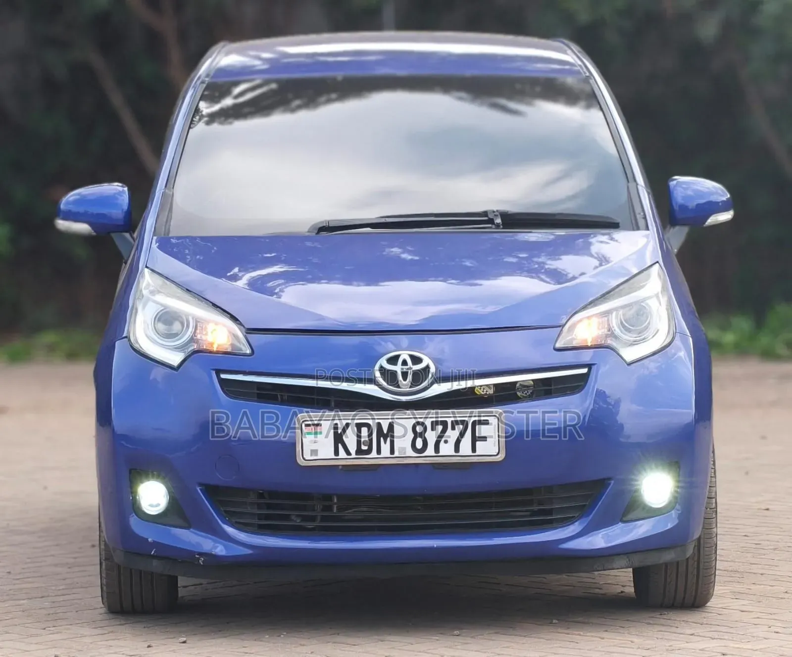 Toyota Ractis 2016 Blue