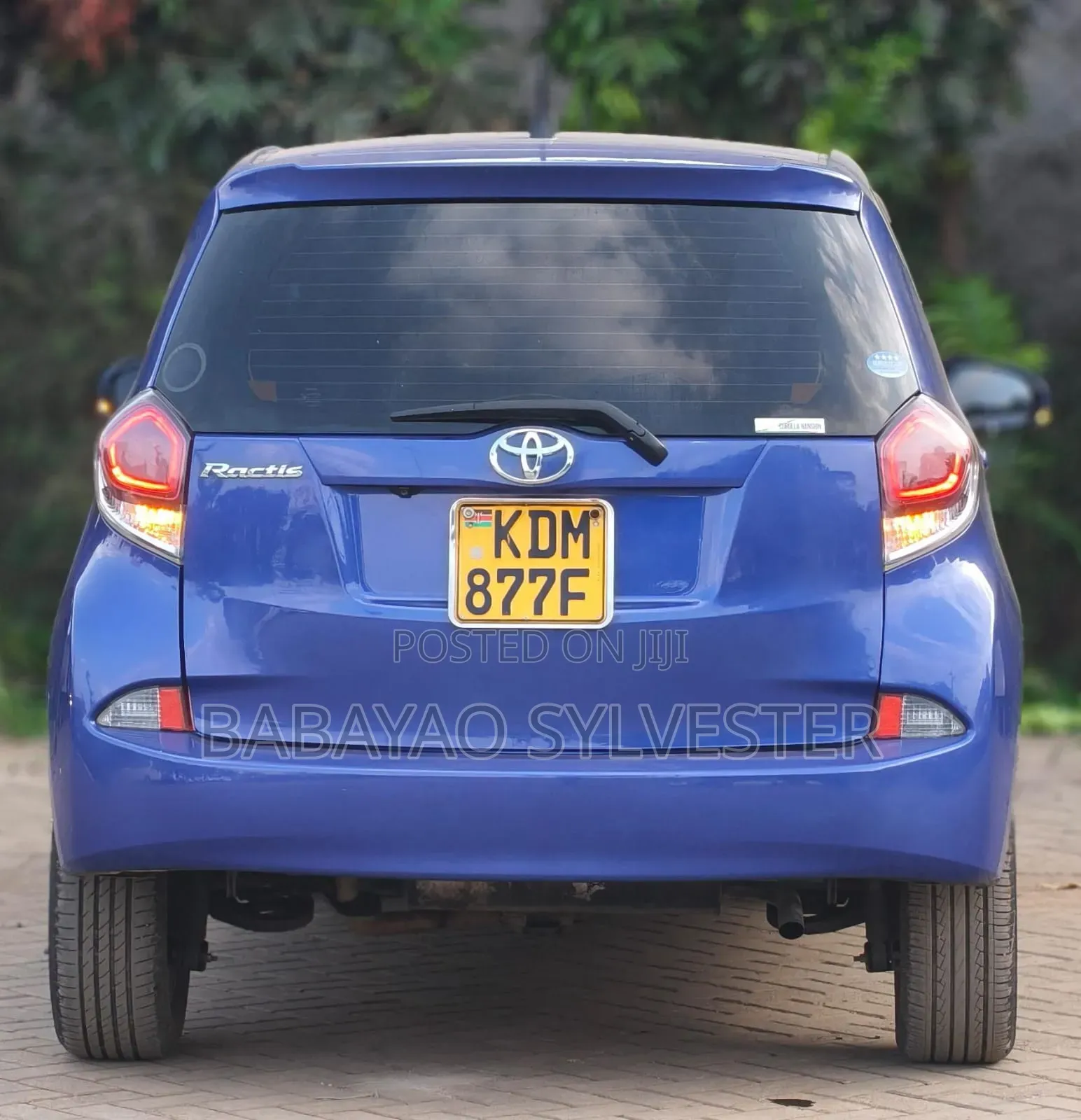 Toyota Ractis 2016 Blue