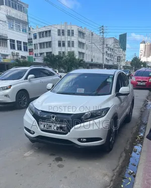 Honda Vezel 2017 White