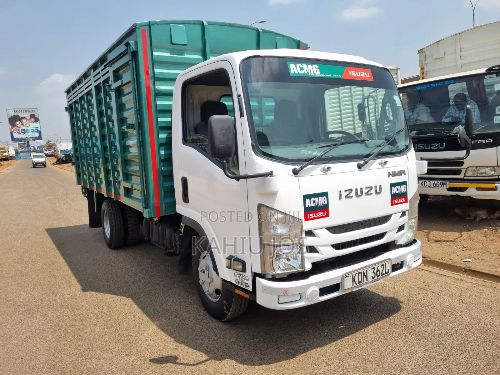 Isuzu NMR Cover Body