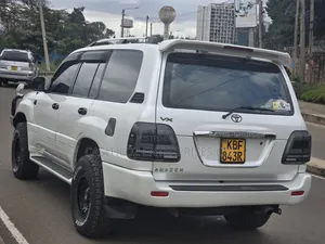 Toyota Land Cruiser 2001 White