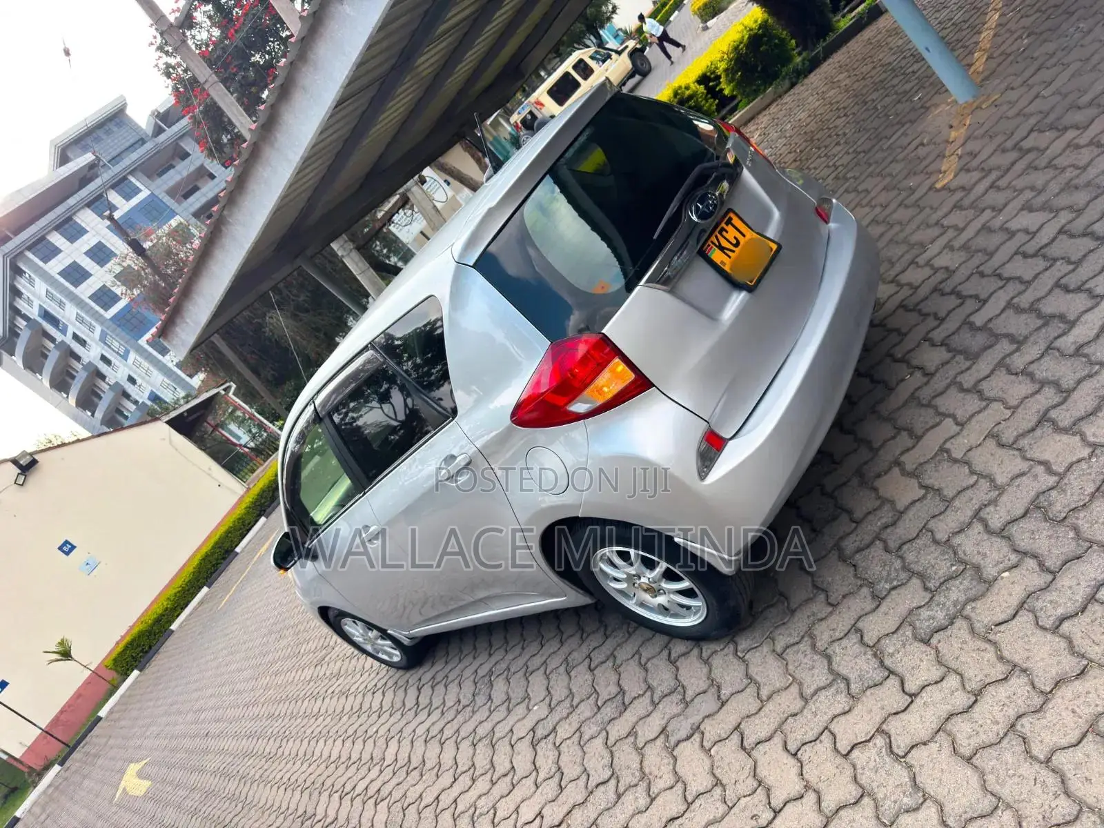 Subaru Trezia 2011 Silver