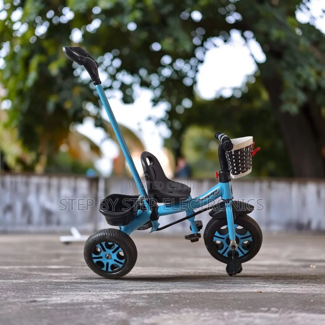 Stabilizer Installed Kids Bike Bicycle Tricycle With Push Handle