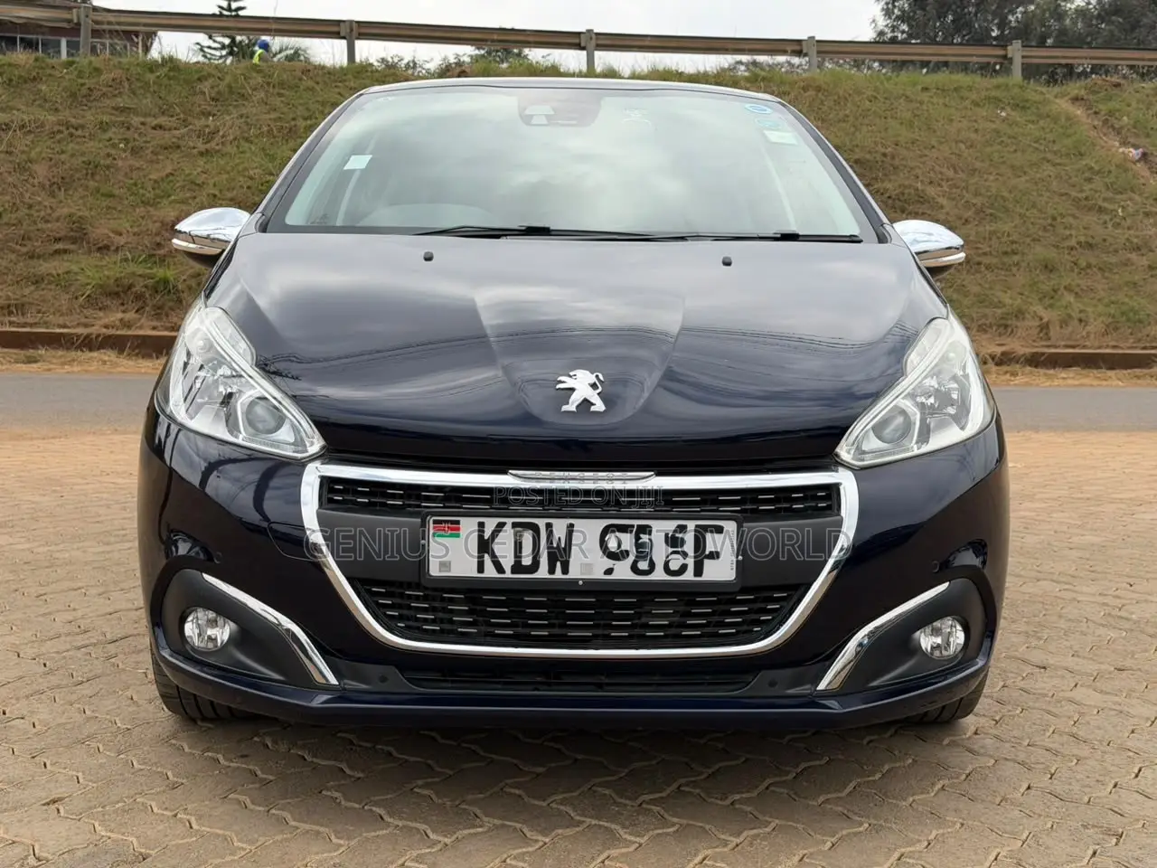 Peugeot 208 2019 Black
