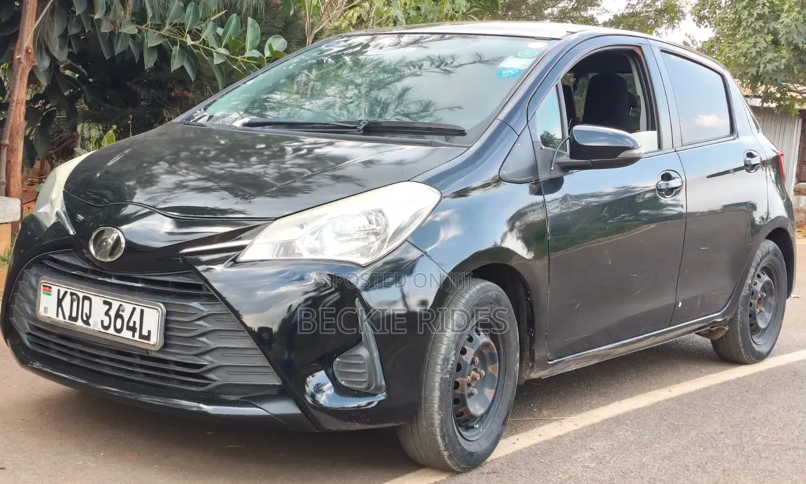 Toyota Vitz 2018 Black