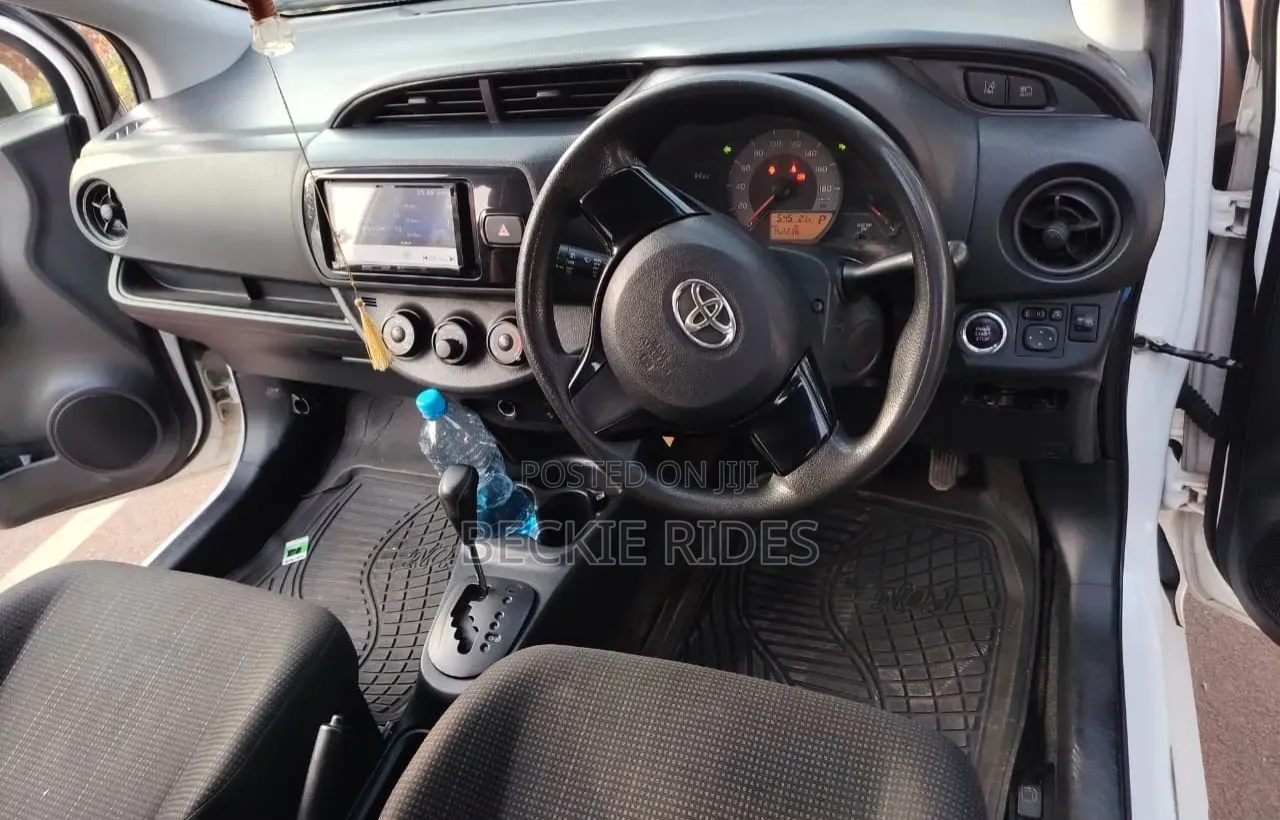 Toyota Vitz 2018 Pearl