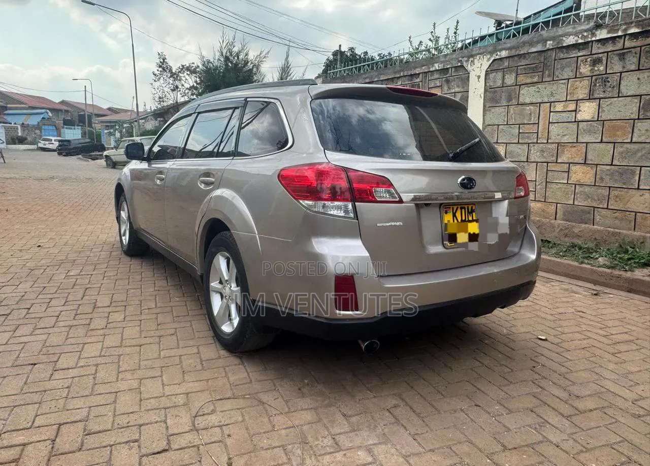 Subaru Outback 2015 Gold