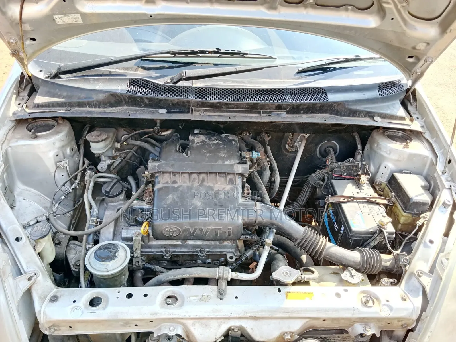 Toyota Vitz 1999 Silver