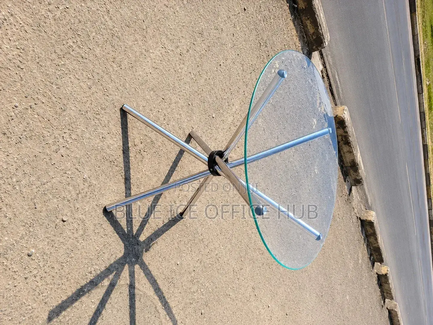 Transparent Modern Round Glass Coffee Table