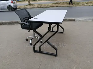 Executive White Table With Mesh Adjustable Chair