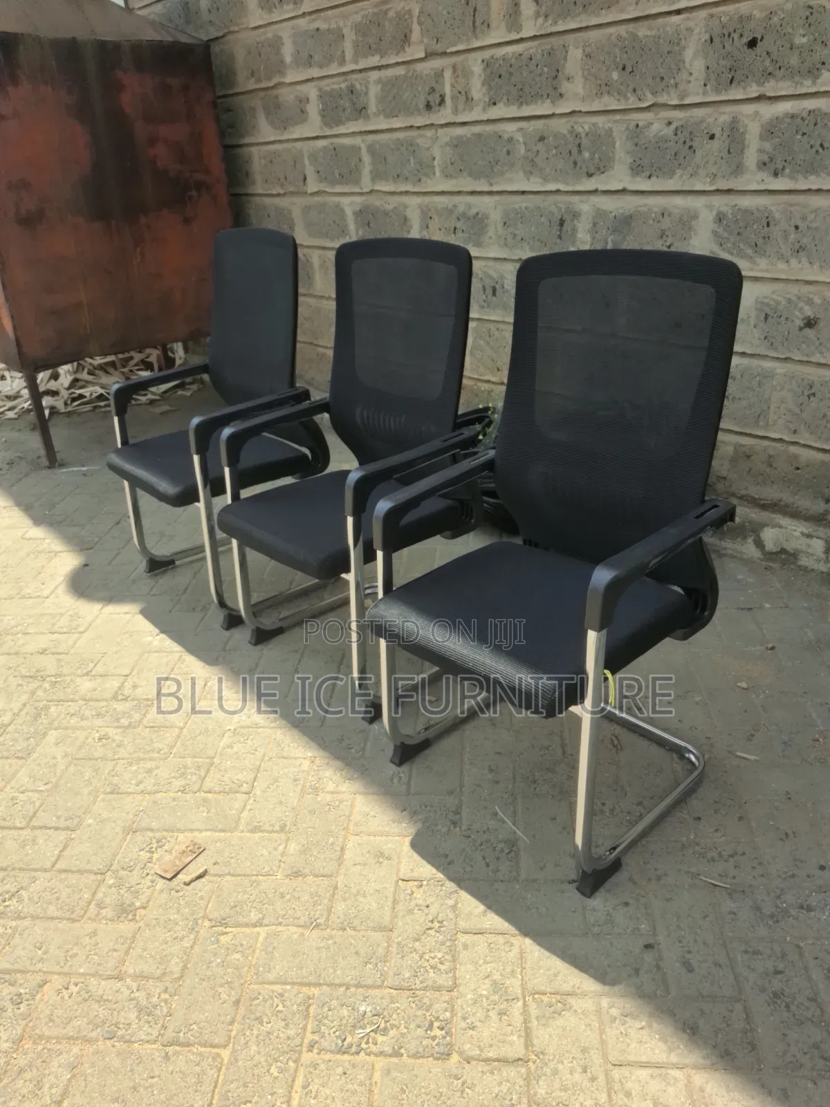 Modern Office Visitors Chairs With Metallic Armrest