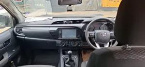 Toyota Hilux 2021 Gray