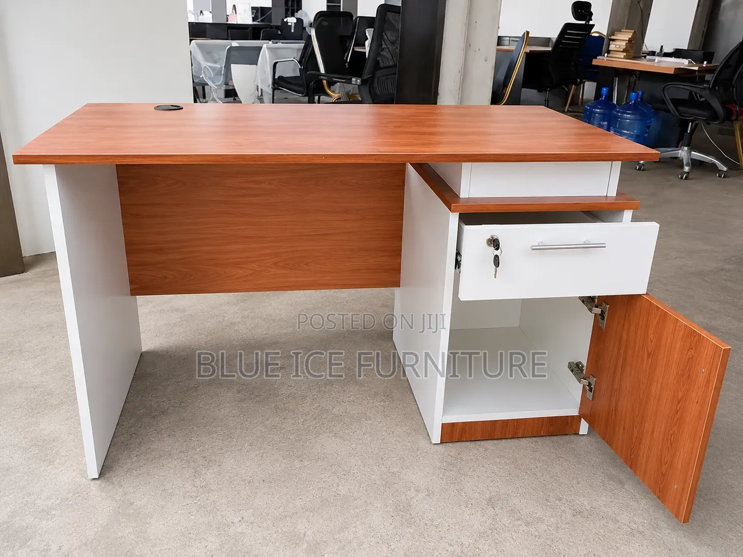 Executive Office Desk With Modern Lockable Cabinet