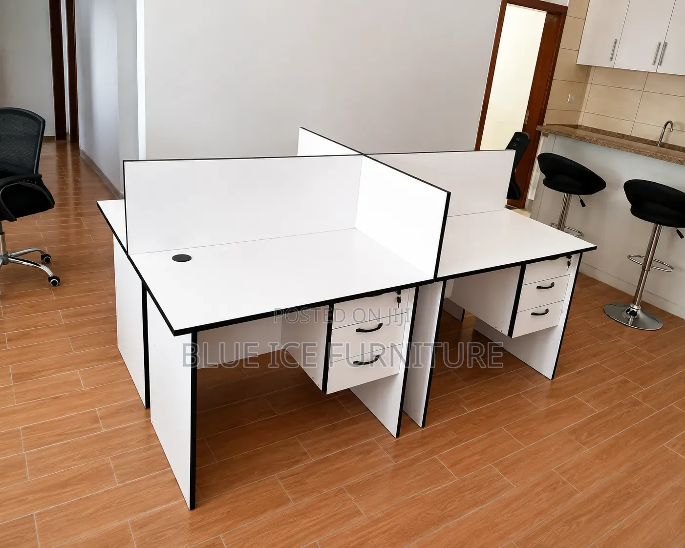 Modern 4-Seater Office Workstation Desk Durable MDF