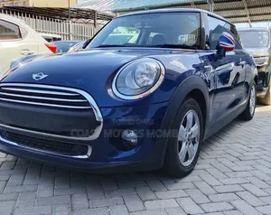 Mini Cooper 2018 Blue