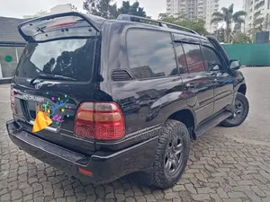 Toyota Land Cruiser 2000 Black
